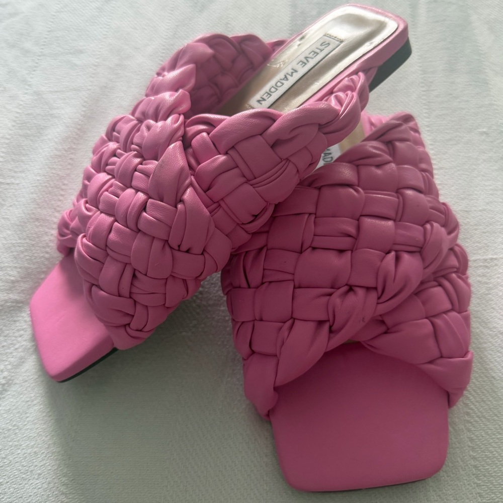 Steve Madden Marina Braided Woven Slide Sandals Barbie Pink 6.5